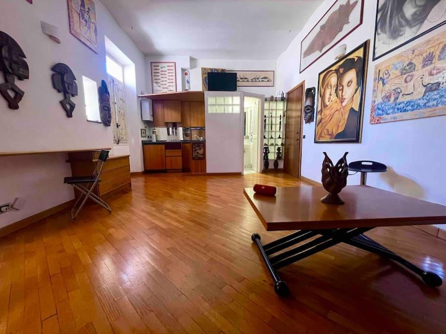 Our Arty Flat In Monti Apartman Róma Kültér fotó